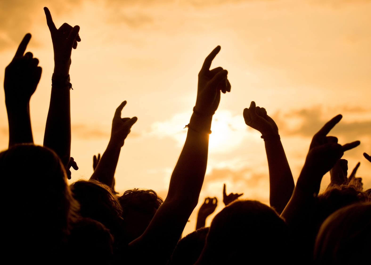 Plongez dans l’ambiance du festival afro-caribéen LOV3 Days à Saint-Martin, du 6 au 8 juin 2025 : 3 jours de musique, plage, pool parties et découvertes culturelles.