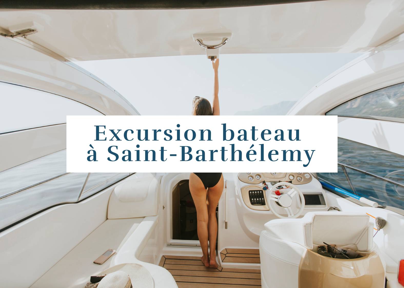 xcursion en bateau à Saint-Barthélemy sur les eaux turquoise des Caraïbes