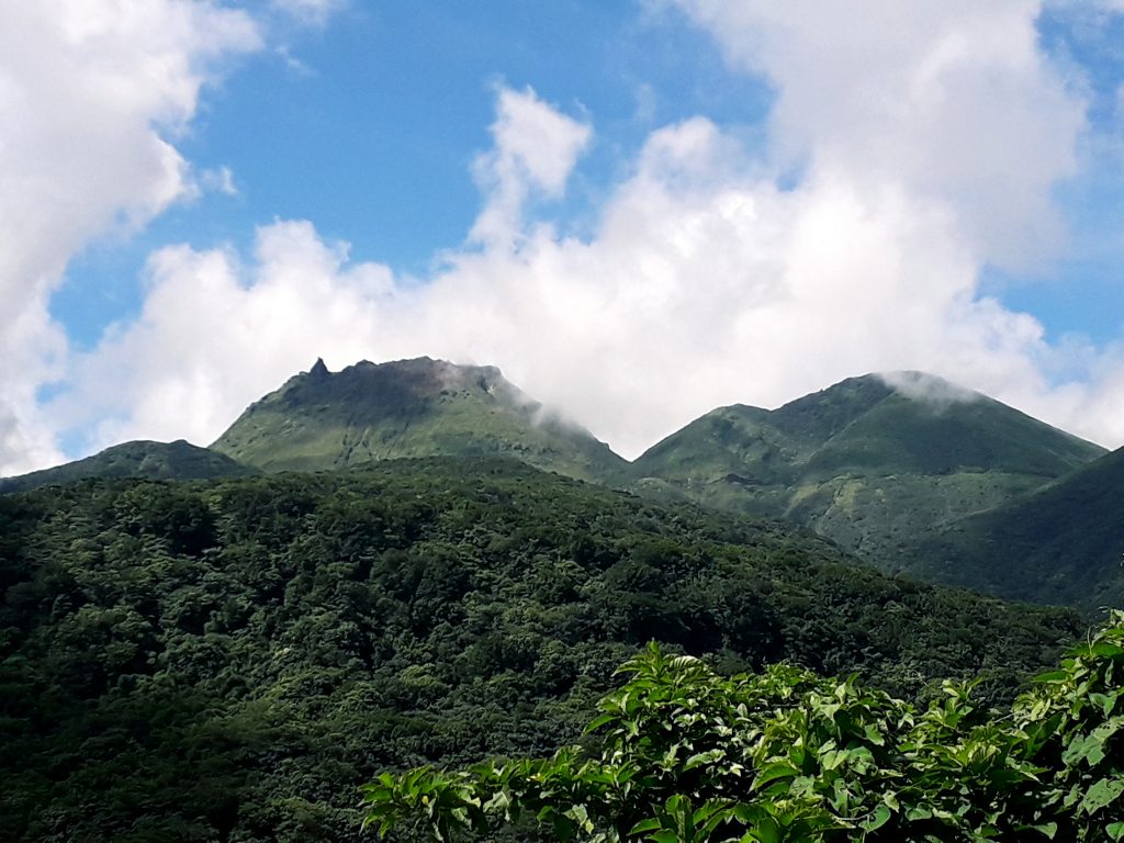 se rendre au bassin bleu guadeloupe