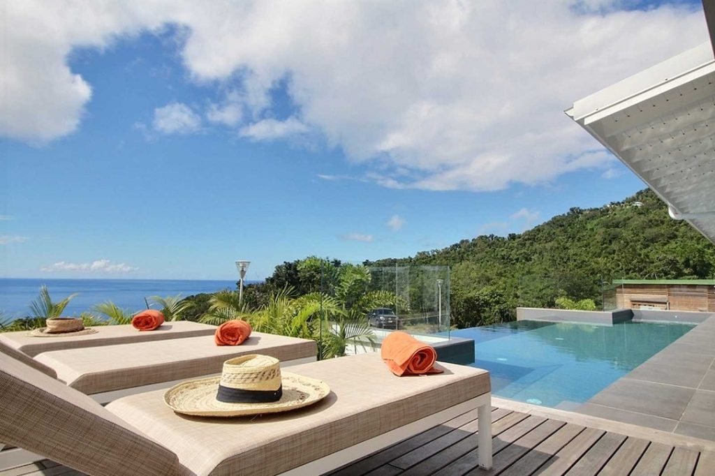 villa-tchantik-séjour-luxe-guadeloupe