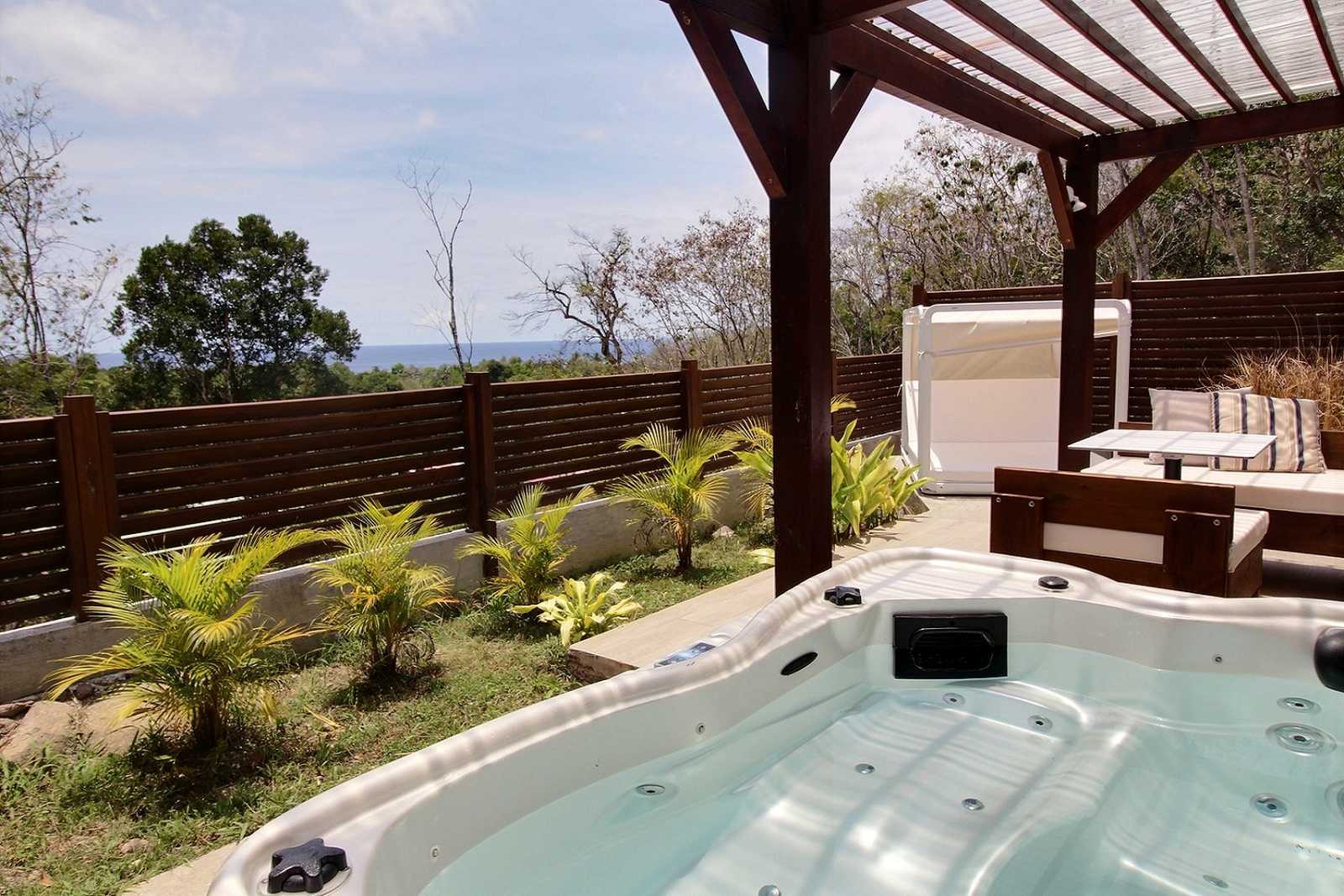 location bungalow jacuzzi guadeloupe
